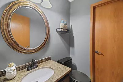 2606  Park Forest Dr, West Bend, WI 53090 - Photo 17