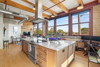 215 W Maple St #312, Milwaukee, WI 53204 - Photo 5