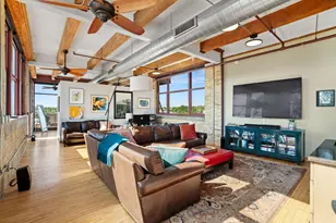 215 W Maple St, Milwaukee, WI 53204 - Photo 17