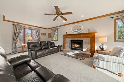 6593  Silver Shores Dr, Belgium, WI 53013 - Photo 7