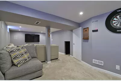 5000 N Shoreland Ave, Whitefish Bay, WI 53217 - Photo 19