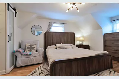 5000 N Shoreland Ave, Whitefish Bay, WI 53217 - Photo 11