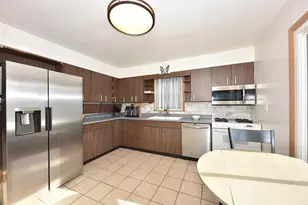 6509 W Warnimont Ave, Milwaukee, WI 53220 - Photo 9