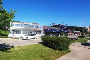 132 Fontana Ave, Fontana, WI 53125 - Photo 63