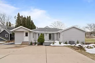 132 Fontana Ave, Fontana, WI 53125 - Photo 85