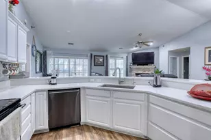 9239 S 54th St, Franklin, WI 53132 - Photo 3