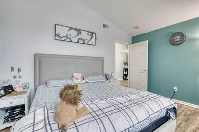 9239 S 54th St, Franklin, WI 53132 - Photo 17