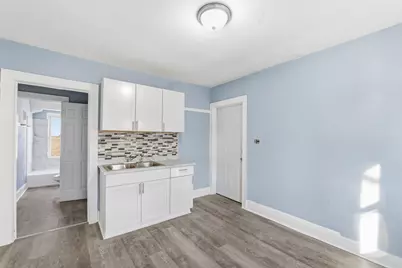 1902 W Nash St, Milwaukee, WI 53206 - Photo 9