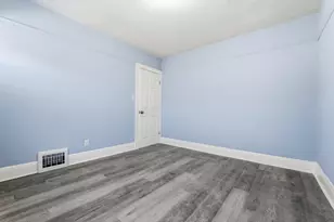 1902 W Nash St, Milwaukee, WI 53206 - Photo 11