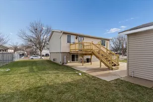 6401 N 106th St, Milwaukee, WI 53224 - Photo 17