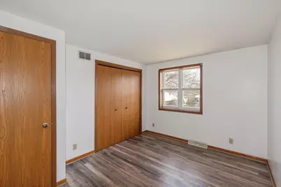 6401 N 106th St, Milwaukee, WI 53224 - Photo 7