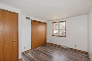 6401 N 106th St, Milwaukee, WI 53224 - Photo 7