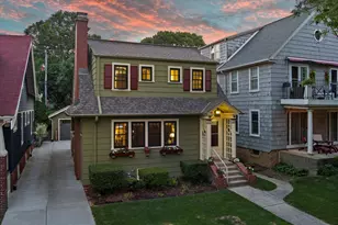 4221 N Farwell Ave, Shorewood, WI 53211 - Photo 27