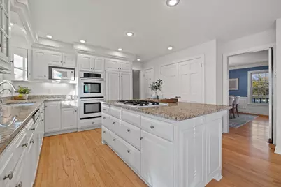 11019 N Wyngate Trce, Mequon, WI 53092 - Photo 13