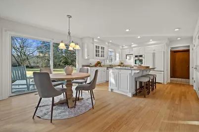 11019 N Wyngate Trce, Mequon, WI 53092 - Photo 9