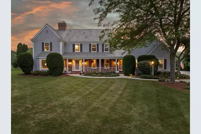 11019 N Wyngate Trce, Mequon, WI 53092 - Photo 3