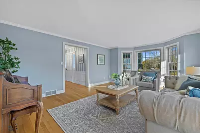 11019 N Wyngate Trce, Mequon, WI 53092 - Photo 5