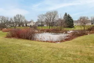 1910 Crossbow Ct, Waukesha, WI 53186 - Photo 37