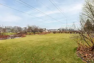 1910 Crossbow Ct, Waukesha, WI 53186 - Photo 35