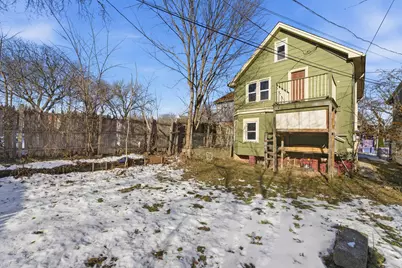 215 E Chambers St, Milwaukee, WI 53212 - Photo 7