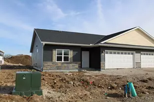 1352 Kettle Dr, Kewaskum, WI 53040 - Photo 5