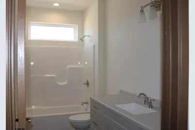 1352  Kettle Dr #Unit 2, Kewaskum, WI 53040 - Photo 13