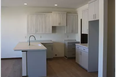1352  Kettle Dr #Unit 2, Kewaskum, WI 53040 - Photo 3