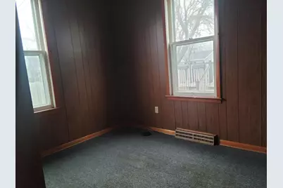 1630  Kearney Ave, Racine, WI 53405 - Photo 9