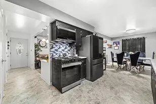 2902 23rd St, Kenosha, WI 53140 - Photo 9