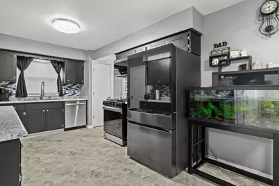 2902  23rd St, Kenosha, WI 53140 - Photo 7