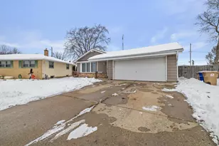 2902 23rd St, Kenosha, WI 53140 - Photo 29