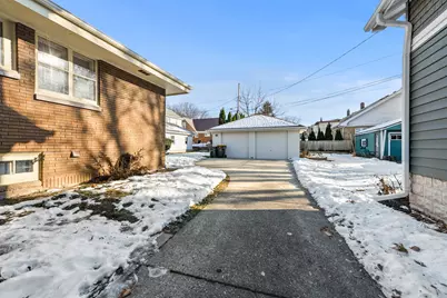2014 N 83rd St, Wauwatosa, WI 53213 - Photo 39