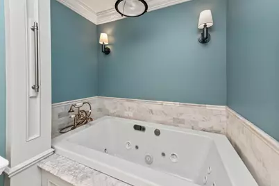 929 N Astor St #2706/2708, Milwaukee, WI 53202 - Photo 35