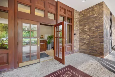 929 N Astor St #2706/2708, Milwaukee, WI 53202 - Photo 51