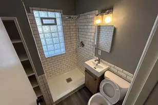 402 N 68th St, Wauwatosa, WI 53212 - Photo 17