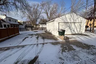 402 N 68th St, Wauwatosa, WI 53212 - Photo 19