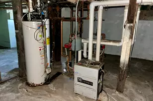 1331 N 22nd St, Milwaukee, WI 53205 - Photo 25