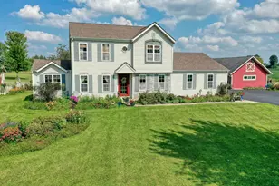 W334N7700 Stone Bank Rd, Merton, WI 53066 - Photo 3