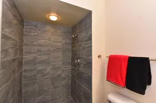 6081 W Calumet Rd, Milwaukee, WI 53223 - Photo 17