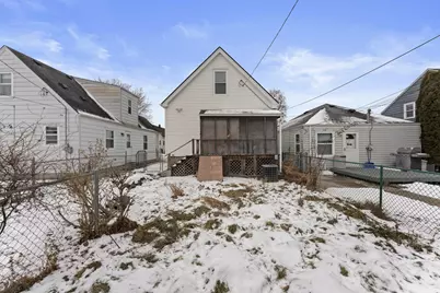 3680 S Alabama Ave, Milwaukee, WI 53207 - Photo 15
