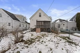 3680 S Alabama Ave, Milwaukee, WI 53207 - Photo 15