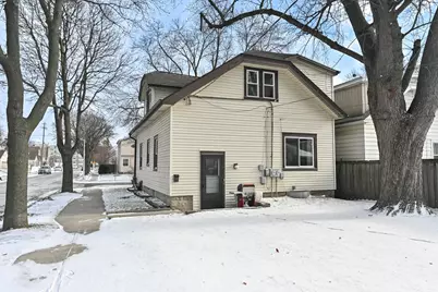 2001 S 90th St, West Allis, WI 53227 - Photo 23