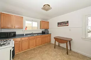 2001 S 90th St, West Allis, WI 53227 - Photo 13