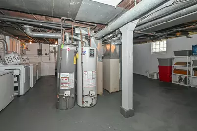 2001 S 90th St, West Allis, WI 53227 - Photo 21