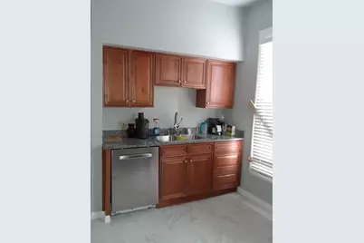 518 W Vine St, Milwaukee, WI 53212 - Photo 11