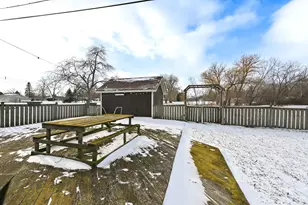 10211 S Nicholson Rd, Oak Creek, WI 53154 - Photo 29