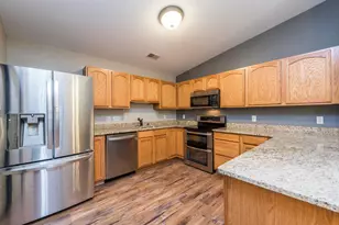 25151 87th St, Salem Lakes, WI 53168 - Photo 9