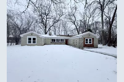 5686 N River Forest Dr, Glendale, WI 53209 - Photo 3