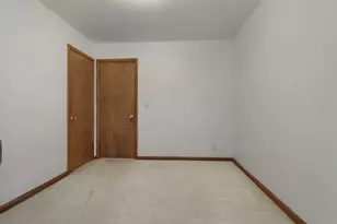 200 S Stuart Rd, Racine, WI 53406 - Photo 23