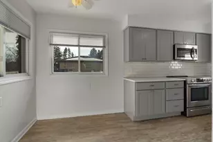 200 S Stuart Rd, Racine, WI 53406 - Photo 3